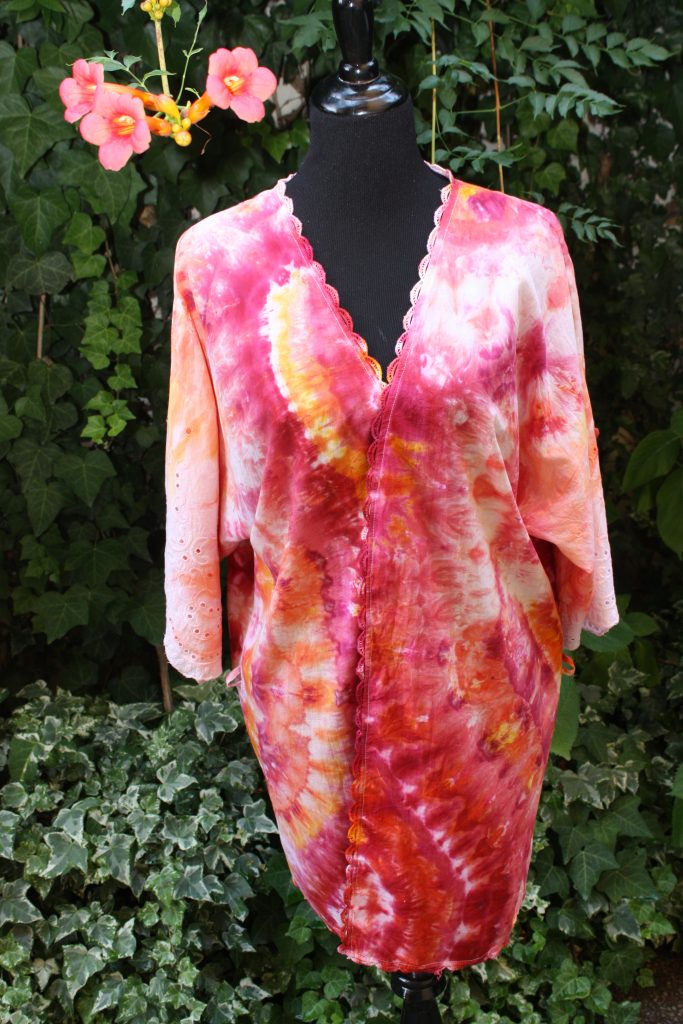 Red vibes. Hand dyed kimono.