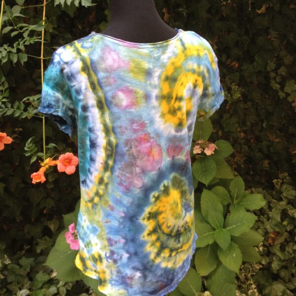 Yellow spirals. Ice-dyed t-shirt