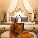 Woman in gold. Hand painted bag.