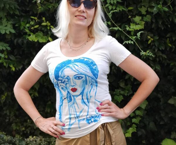 Blue girl hand painted round neck cotton t-shirt. Original author’s painting.