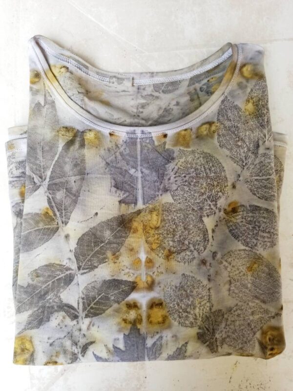 Long sleeved hand dyed cotton t-shirt with botanical print. Leaves and flowers imprinted on fabric. Ecoprint and natural dyeing. Size L